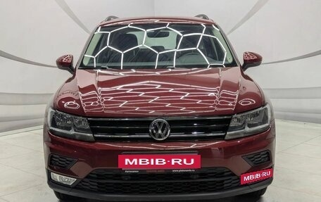 Volkswagen Tiguan II, 2017 год, 2 199 000 рублей, 2 фотография
