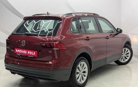 Volkswagen Tiguan II, 2017 год, 2 199 000 рублей, 8 фотография