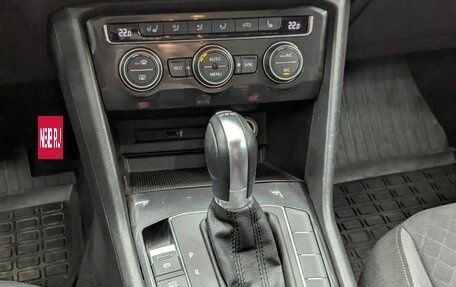 Volkswagen Tiguan II, 2017 год, 2 199 000 рублей, 14 фотография