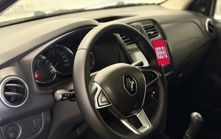 Renault Logan II, 2019 год, 700 000 рублей, 14 фотография