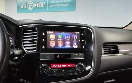 Mitsubishi Outlander III рестайлинг 3, 2019 год, 2 150 000 рублей, 17 фотография