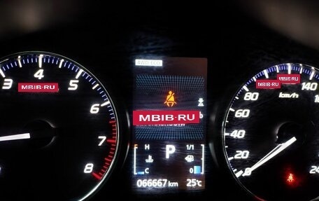 Mitsubishi Outlander III рестайлинг 3, 2019 год, 2 150 000 рублей, 16 фотография