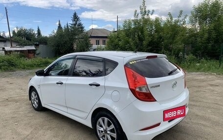 Hyundai Solaris II рестайлинг, 2014 год, 950 000 рублей, 2 фотография