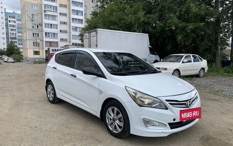 Hyundai Solaris II рестайлинг, 2014 год, 950 000 рублей, 4 фотография