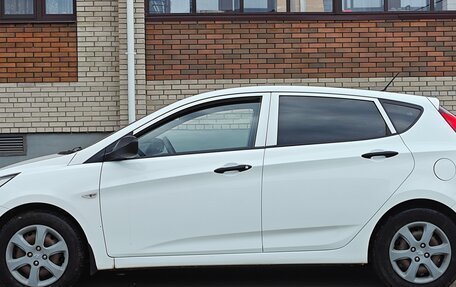 Hyundai Solaris II рестайлинг, 2013 год, 520 000 рублей, 2 фотография