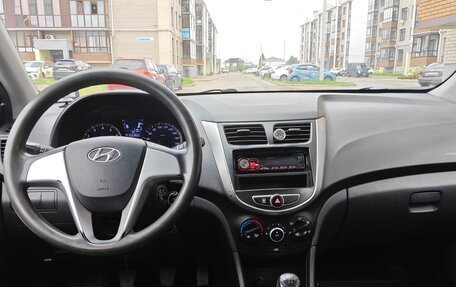 Hyundai Solaris II рестайлинг, 2013 год, 520 000 рублей, 10 фотография
