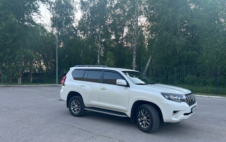 Toyota Land Cruiser Prado 150 рестайлинг 2, 2017 год, 4 850 000 рублей, 5 фотография