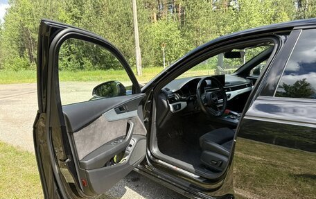 Audi A4, 2019 год, 1 600 000 рублей, 14 фотография