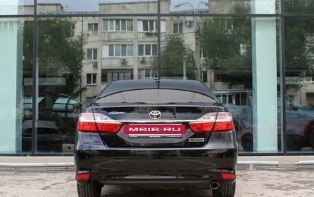 Toyota Camry, 2017 год, 2 377 000 рублей, 6 фотография