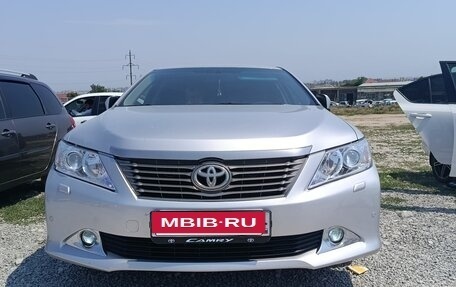 Toyota Camry, 2011 год, 1 370 000 рублей, 2 фотография