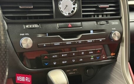 Lexus RX IV рестайлинг, 2019 год, 4 085 000 рублей, 15 фотография