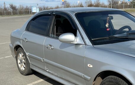 Hyundai Sonata IV рестайлинг, 2003 год, 280 000 рублей, 3 фотография