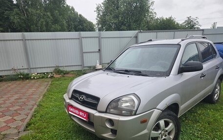 Hyundai Tucson III, 2004 год, 550 000 рублей, 1 фотография