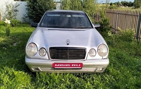 Mercedes-Benz E-Класс, 1997 год, 337 000 рублей, 5 фотография