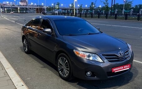 Toyota Camry, 2010 год, 1 300 000 рублей, 3 фотография