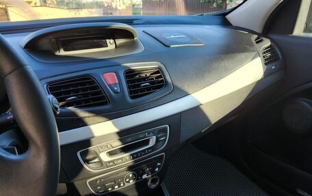 Renault Fluence I, 2010 год, 449 000 рублей, 4 фотография