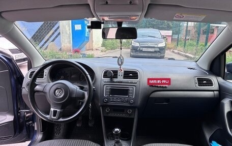 Volkswagen Polo VI (EU Market), 2013 год, 700 000 рублей, 11 фотография