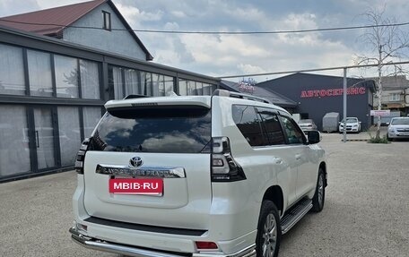 Toyota Land Cruiser Prado 150 рестайлинг 2, 2019 год, 6 300 000 рублей, 6 фотография