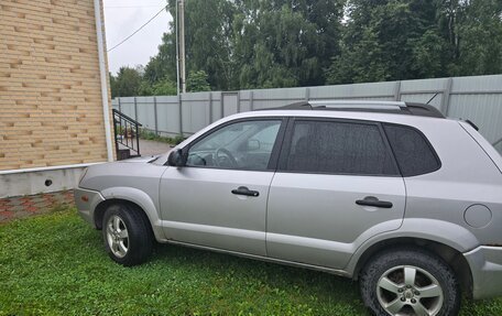 Hyundai Tucson III, 2004 год, 550 000 рублей, 3 фотография