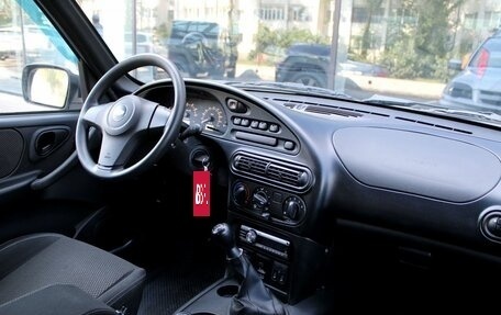 Chevrolet Niva I рестайлинг, 2017 год, 835 000 рублей, 9 фотография