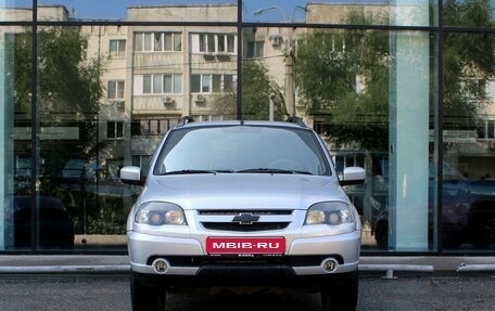 Chevrolet Niva I рестайлинг, 2017 год, 835 000 рублей, 2 фотография