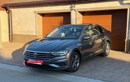 Volkswagen Jetta VII, 2020 год, 1 850 000 рублей, 2 фотография