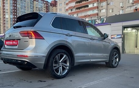 Volkswagen Tiguan II, 2018 год, 2 900 000 рублей, 3 фотография