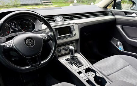 Volkswagen Passat B8 рестайлинг, 2017 год, 1 580 000 рублей, 7 фотография