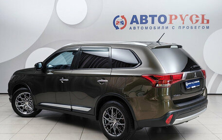 Mitsubishi Outlander III рестайлинг 3, 2016 год, 1 899 000 рублей, 2 фотография