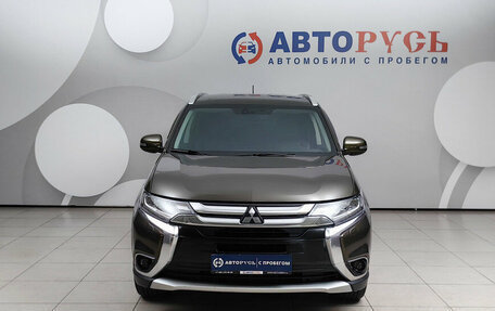 Mitsubishi Outlander III рестайлинг 3, 2016 год, 1 899 000 рублей, 3 фотография