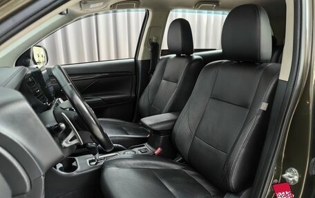 Mitsubishi Outlander III рестайлинг 3, 2016 год, 1 899 000 рублей, 6 фотография