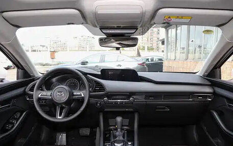Mazda 3, 2025 год, 1 900 000 рублей, 10 фотография