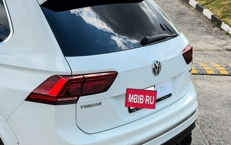 Volkswagen Tiguan II, 2019 год, 3 250 000 рублей, 12 фотография