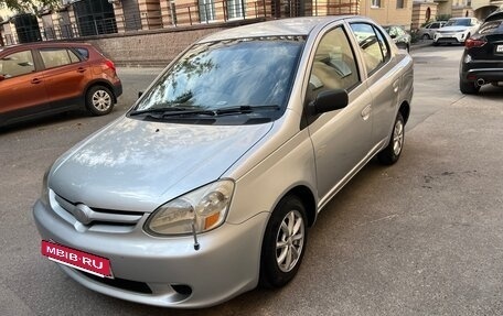 Toyota Platz, 2003 год, 420 000 рублей, 2 фотография