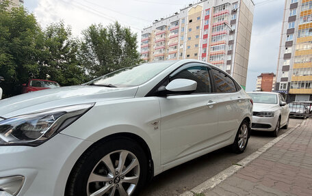 Hyundai Solaris II рестайлинг, 2015 год, 900 000 рублей, 6 фотография