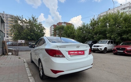 Hyundai Solaris II рестайлинг, 2015 год, 900 000 рублей, 5 фотография
