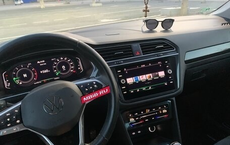 Volkswagen Tiguan II, 2022 год, 2 550 000 рублей, 8 фотография