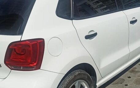 Volkswagen Polo VI (EU Market), 2010 год, 800 000 рублей, 4 фотография