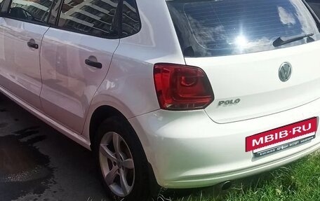 Volkswagen Polo VI (EU Market), 2010 год, 800 000 рублей, 3 фотография