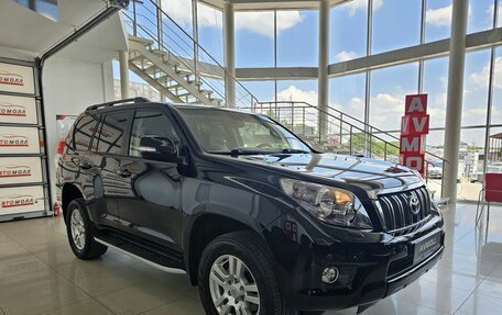 Toyota Land Cruiser Prado 150 рестайлинг 2, 2010 год, 3 099 000 рублей, 6 фотография