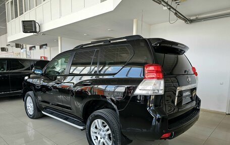 Toyota Land Cruiser Prado 150 рестайлинг 2, 2010 год, 3 099 000 рублей, 7 фотография