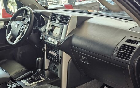Toyota Land Cruiser Prado 150 рестайлинг 2, 2010 год, 3 099 000 рублей, 19 фотография