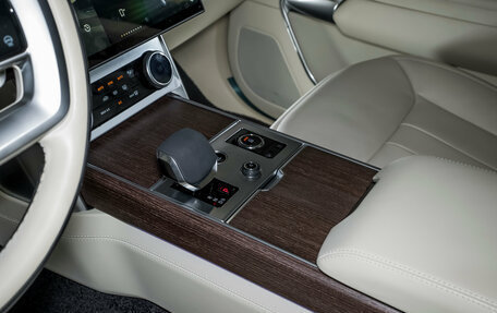 Land Rover Range Rover IV рестайлинг, 2023 год, 19 500 000 рублей, 23 фотография
