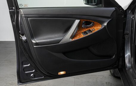 Toyota Camry, 2009 год, 1 300 000 рублей, 11 фотография