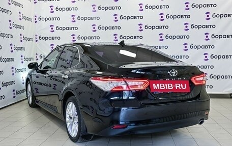Toyota Camry, 2020 год, 3 200 000 рублей, 4 фотография