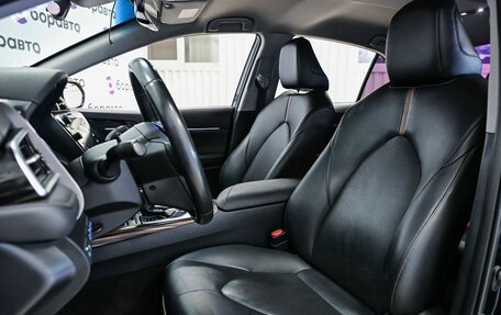 Toyota Camry, 2020 год, 3 200 000 рублей, 16 фотография