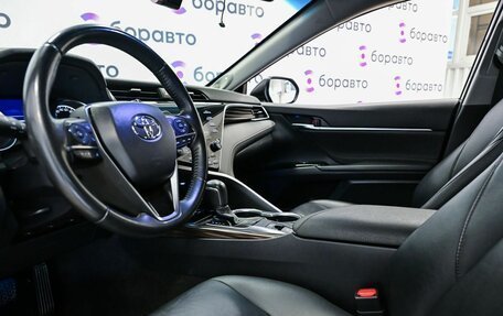 Toyota Camry, 2020 год, 3 200 000 рублей, 17 фотография