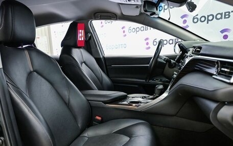Toyota Camry, 2020 год, 3 200 000 рублей, 14 фотография