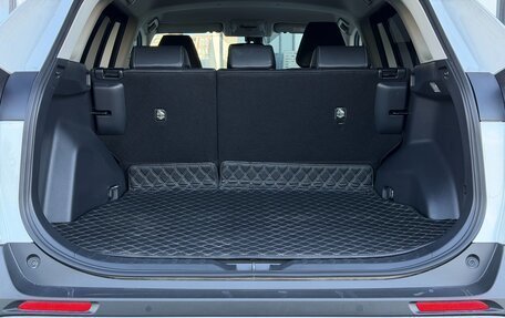 Toyota RAV4, 2019 год, 3 250 000 рублей, 23 фотография