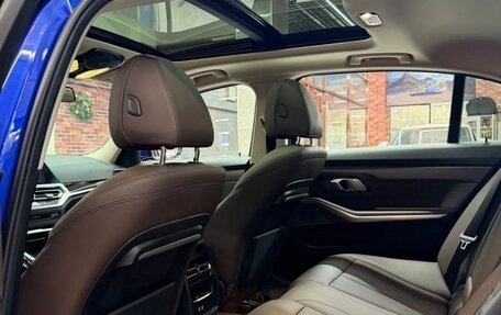 BMW 3 серия, 2022 год, 3 390 000 рублей, 19 фотография